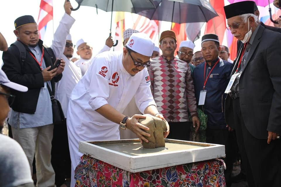 WAQAF UNTUK PEMBINAAN AKADEMI PENGAJIAN ISLAM ANAK YATIM ASEAN [ APIA ]